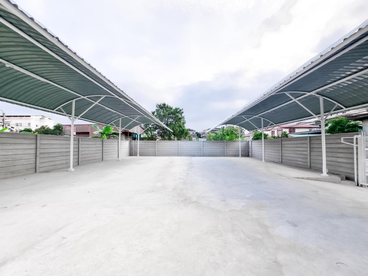 The Zai Apartment Ban Krathum Lom Exterior photo