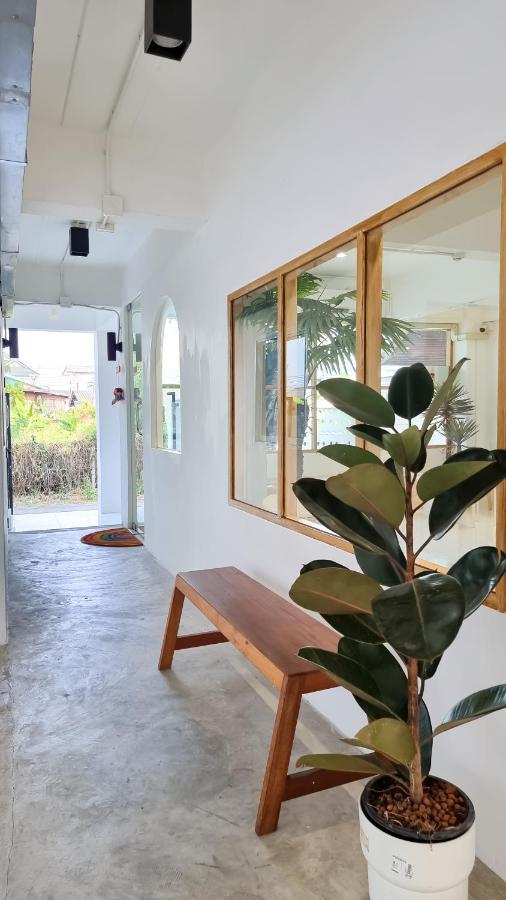 The Zai Apartment Ban Krathum Lom Exterior photo